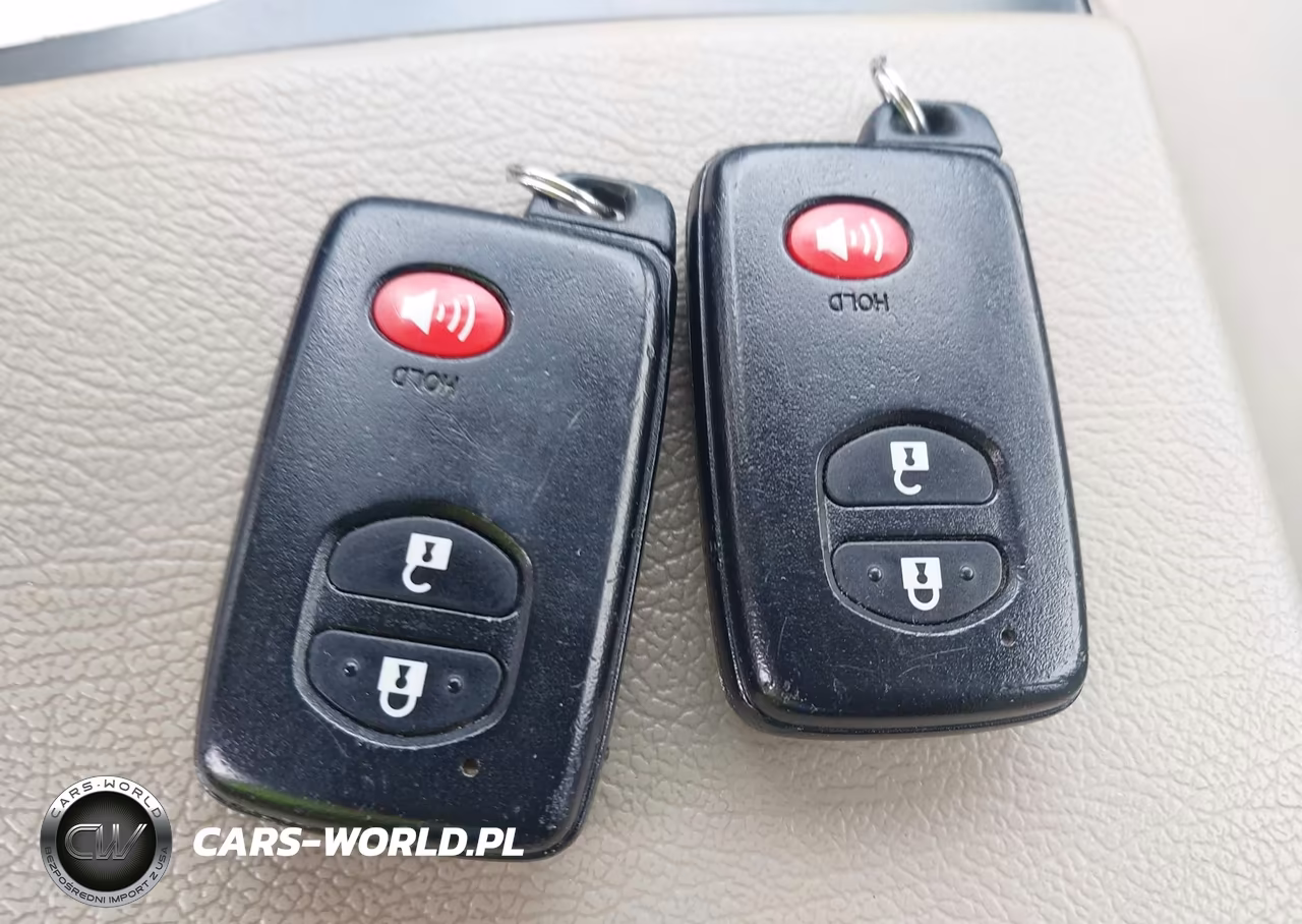 2012 Toyota Prius V Three VIN:JTDZN3EU0C3146827 - 11