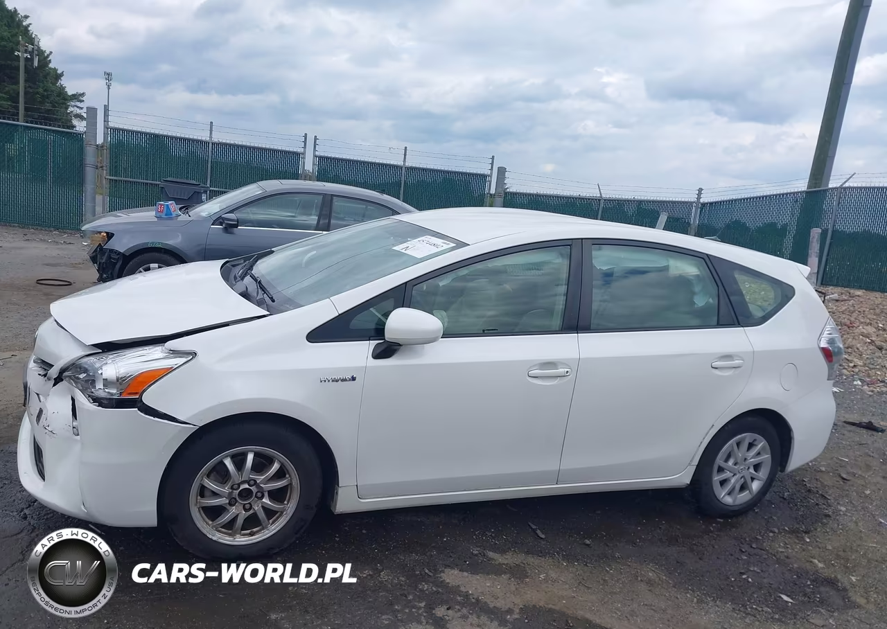 2012 Toyota Prius V Three VIN:JTDZN3EU0C3146827 - 14