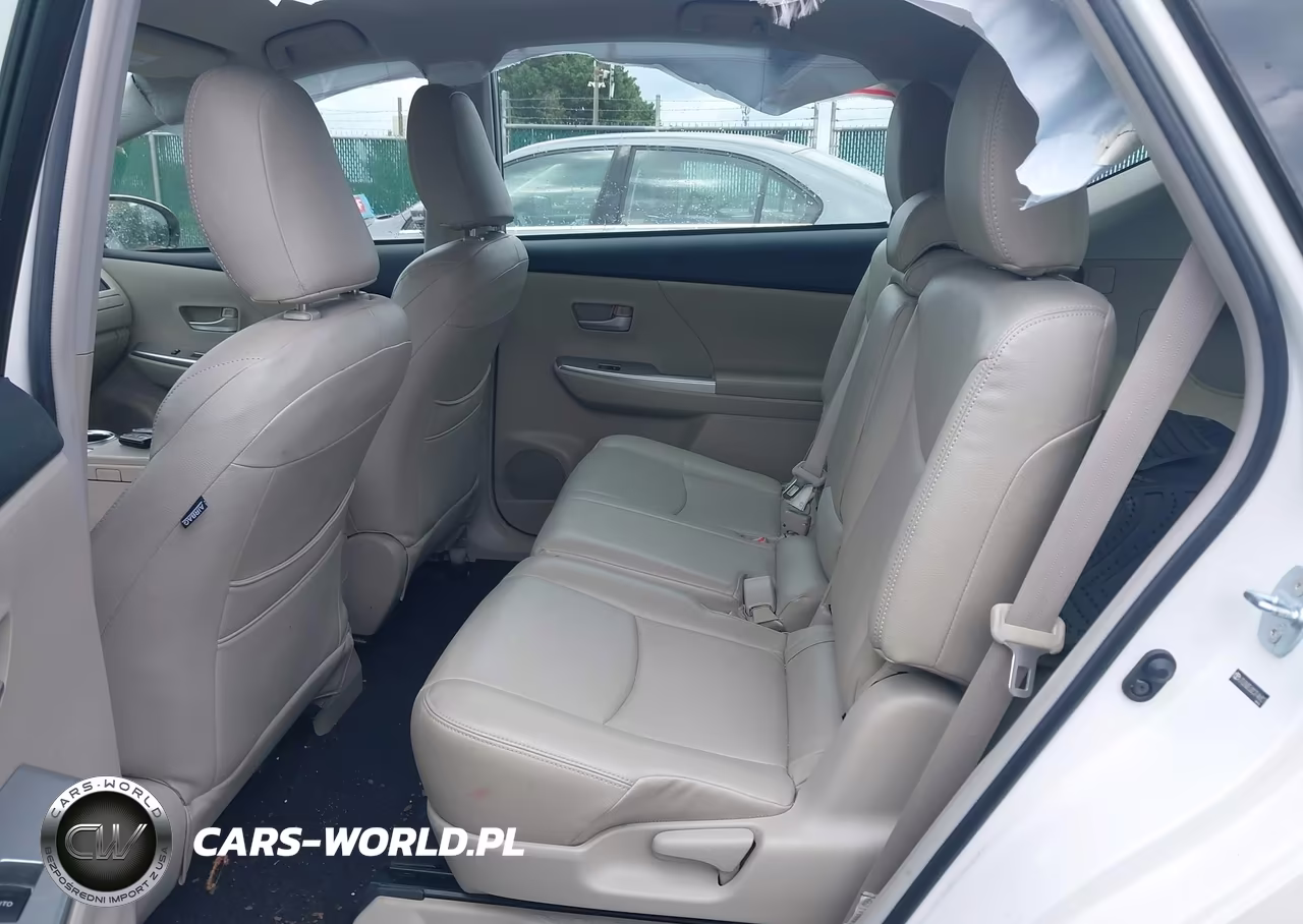 2012 Toyota Prius V Three VIN:JTDZN3EU0C3146827 - 8