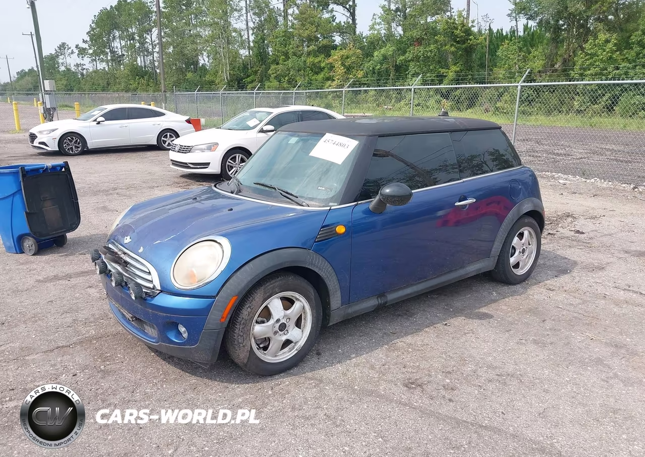2007 Mini Cooper VIN:WMWMF33557TU60186 - 2