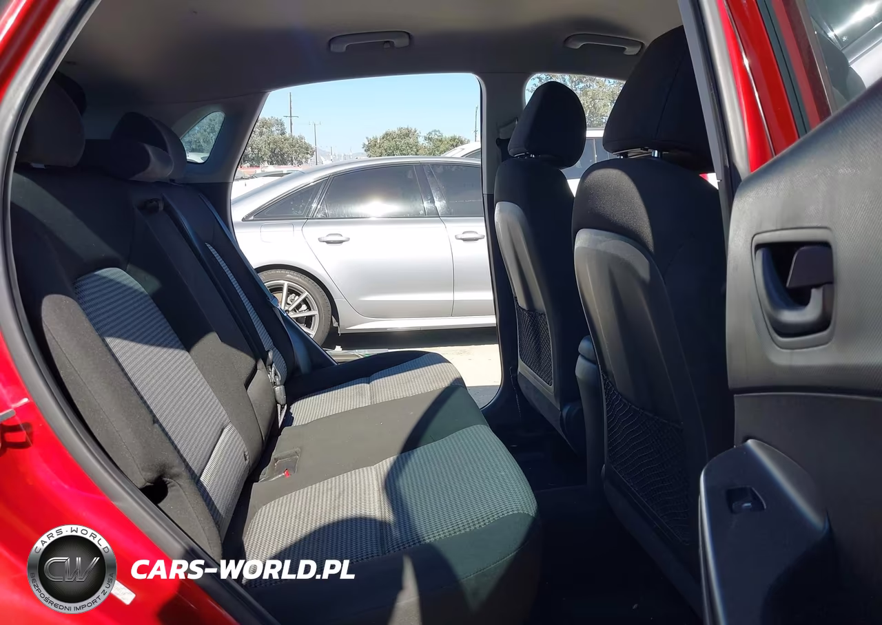 2019 Hyundai Kona Se VIN:KM8K12AAXKU228118 - 8