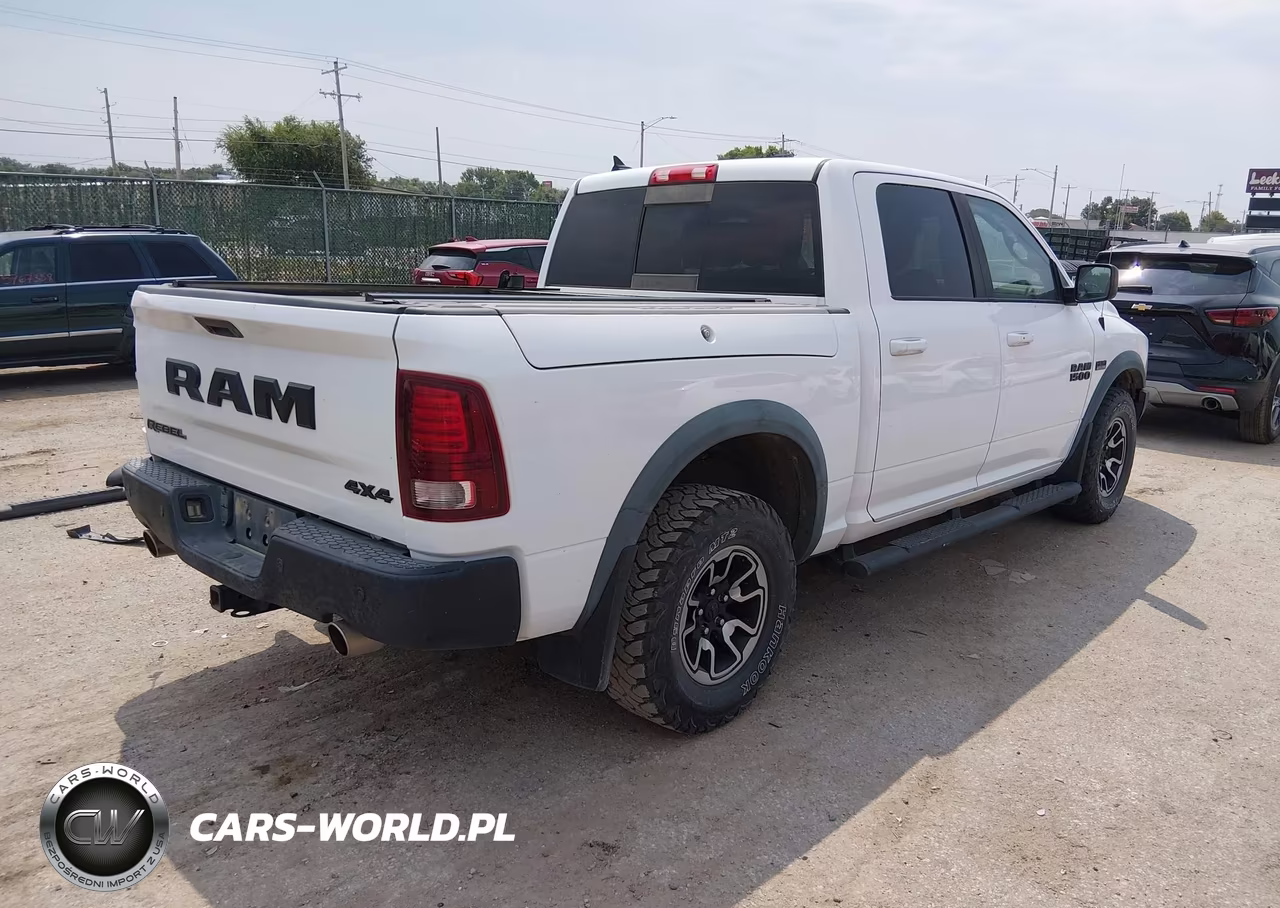 2016 Ram 1500 Rebel VIN:1C6RR7YT5GS282906 - 4