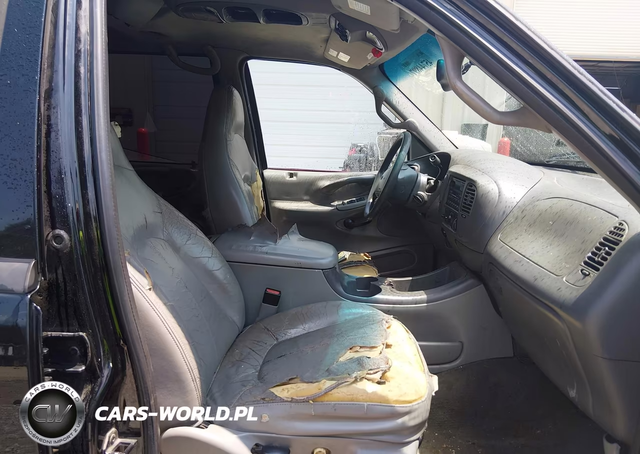 2002 Ford Expedition Xlt VIN:1FMRU15L92LA51370 - 5