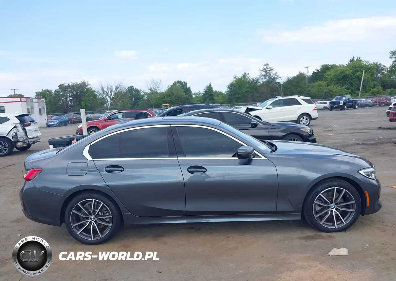 2020 BMW 330I xDrive VIN:3MW5R7J07L8B20470 - 13