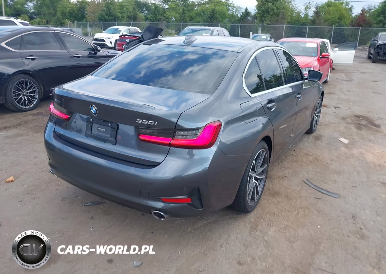 2020 BMW 330I xDrive VIN:3MW5R7J07L8B20470 - 4
