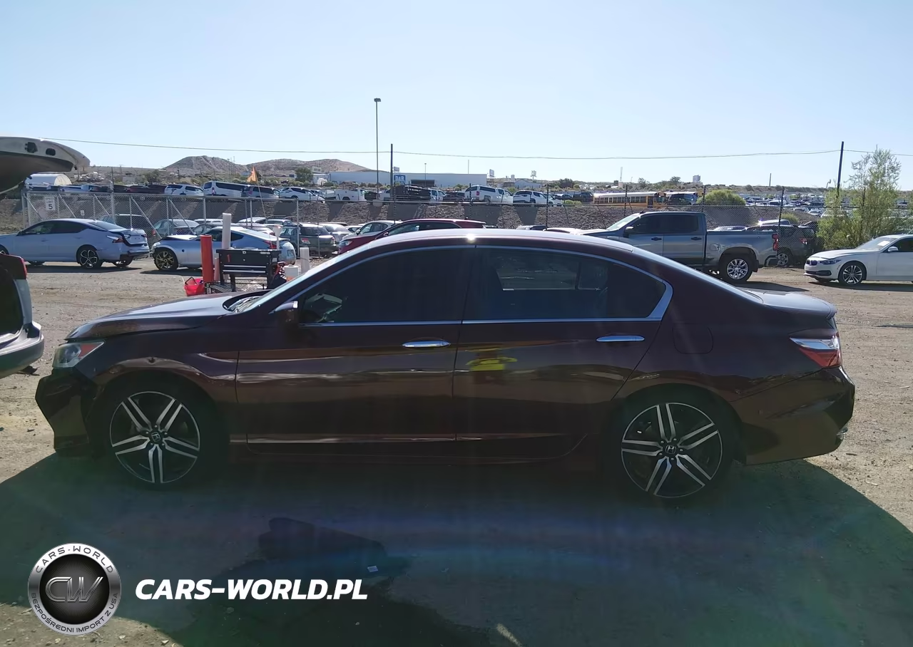 2017 Honda Accord Sport VIN:1HGCR2F50HA282892 - 13