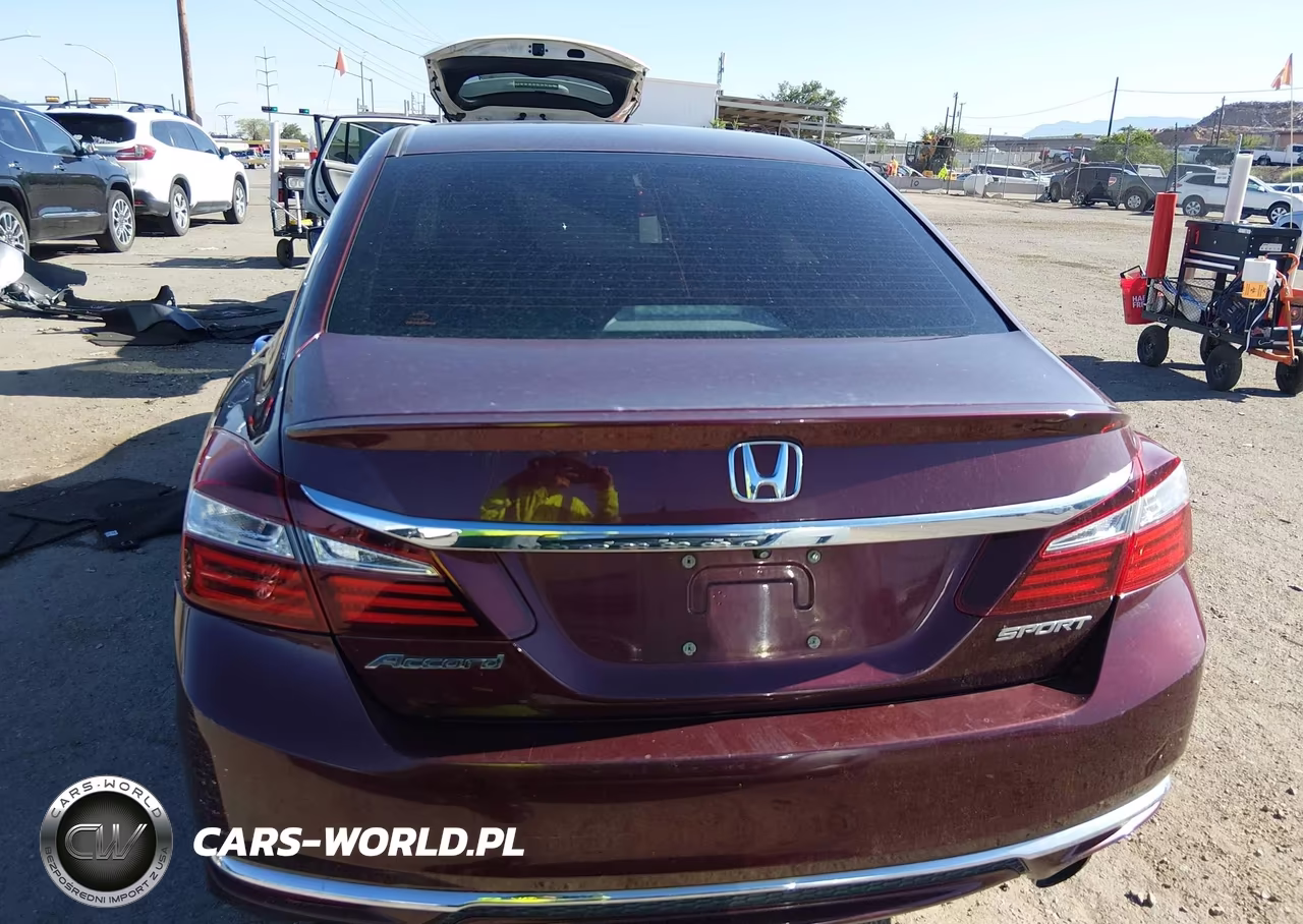 2017 Honda Accord Sport VIN:1HGCR2F50HA282892 - 15