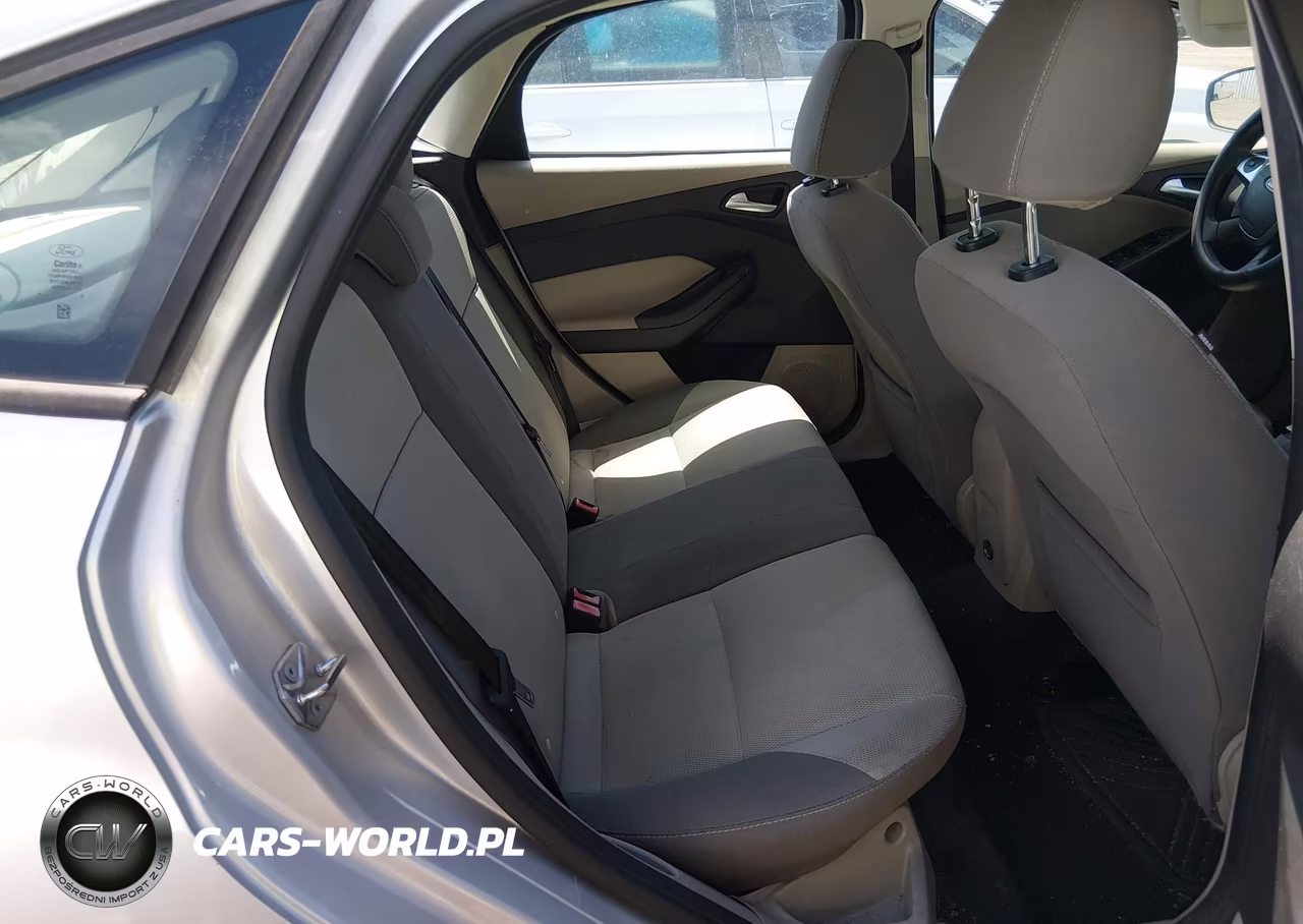 2014 Ford Focus Se VIN:1FADP3K26EL410178 - 8