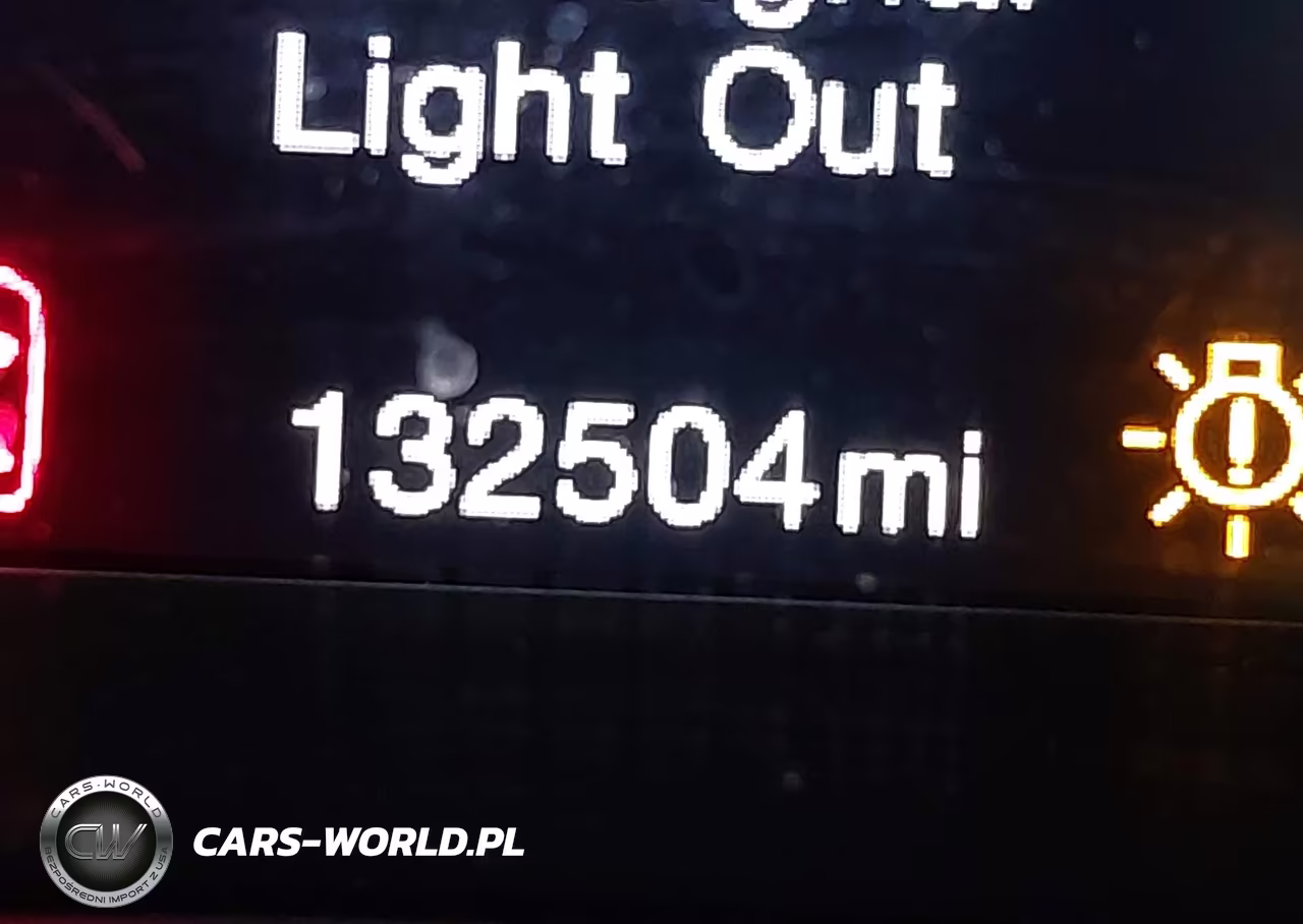 2018 Jeep Renegade Latitude 4X4 VIN:ZACCJBBB7JPH68946 - 16
