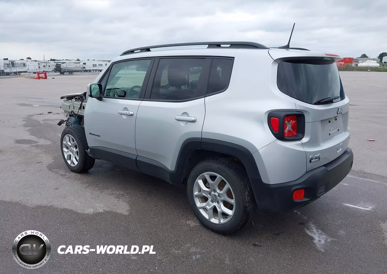 2018 Jeep Renegade Latitude 4X4 VIN:ZACCJBBB7JPH68946 - 3