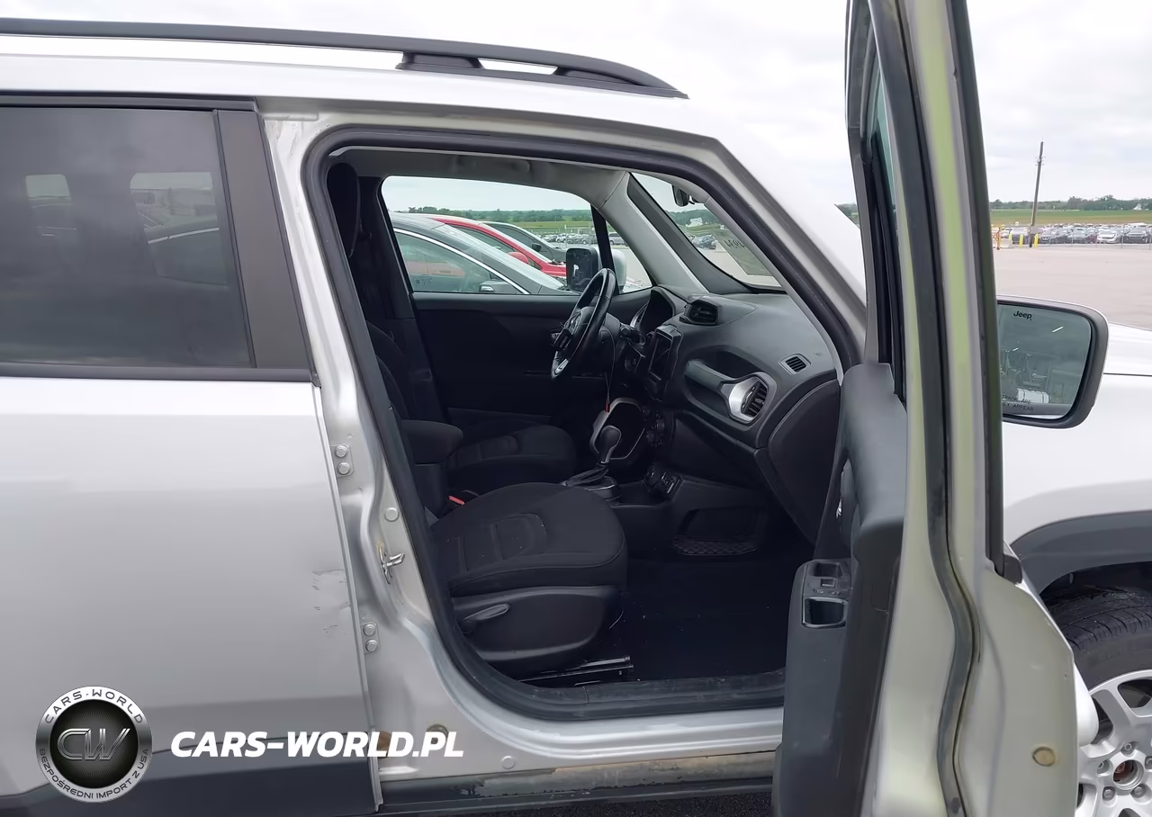 2018 Jeep Renegade Latitude 4X4 VIN:ZACCJBBB7JPH68946 - 5