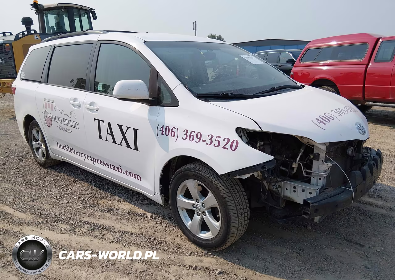2016 Toyota Sienna Le 8 Passenger – zdjęcie 1 z 16