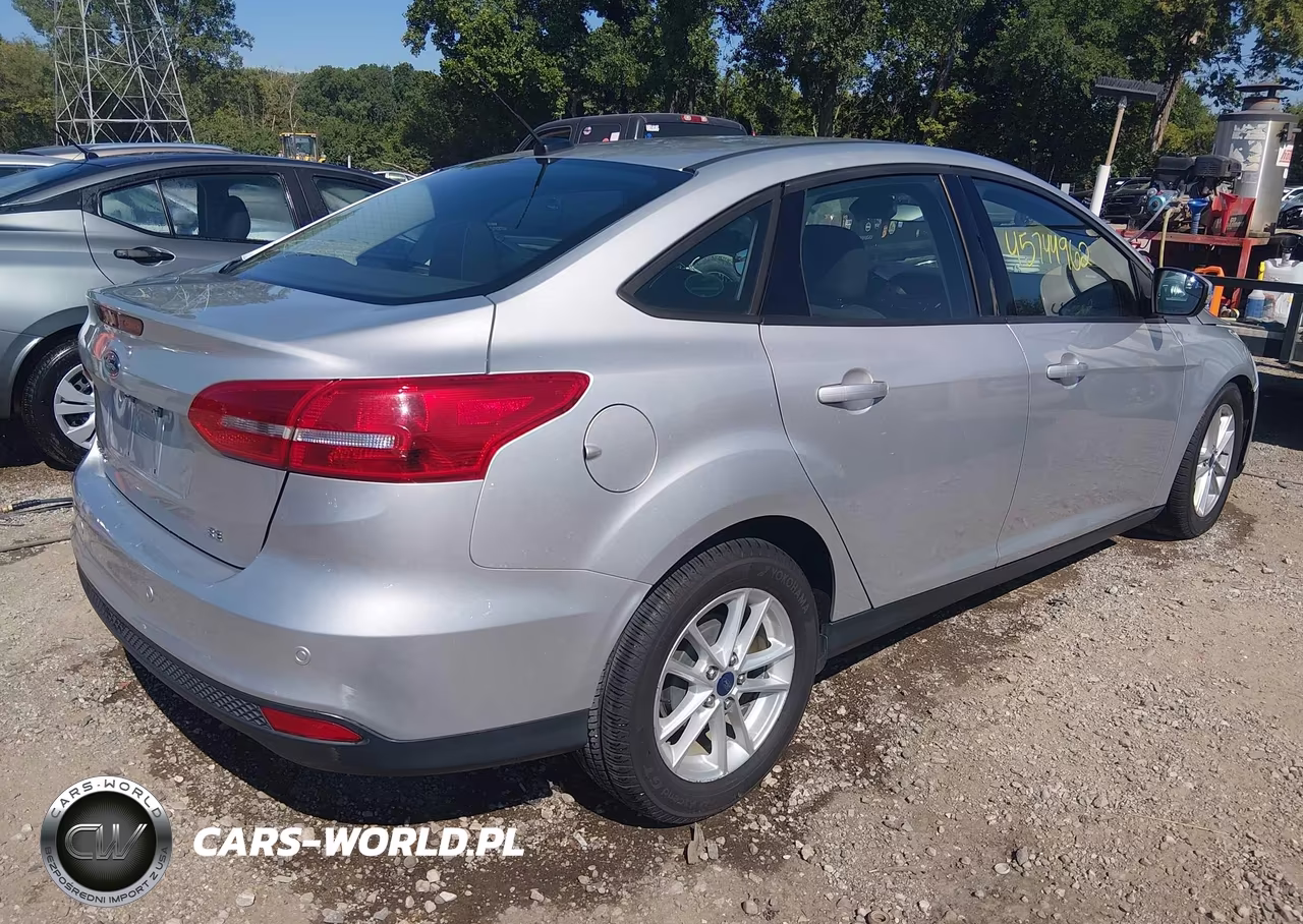 2016 FORD FOCUS SE VIN:1FADP3F20GL260937 - 4