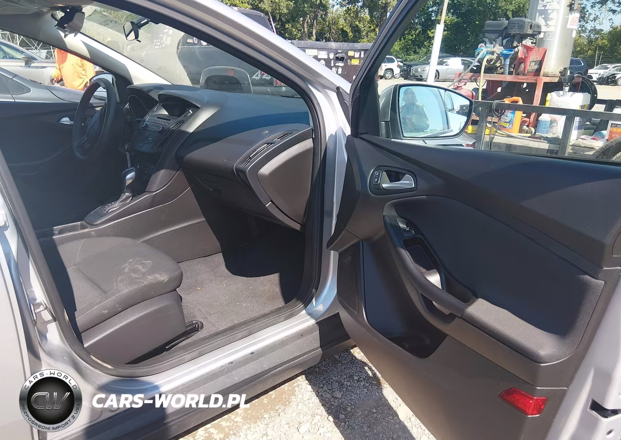 2016 FORD FOCUS SE VIN:1FADP3F20GL260937 - 5