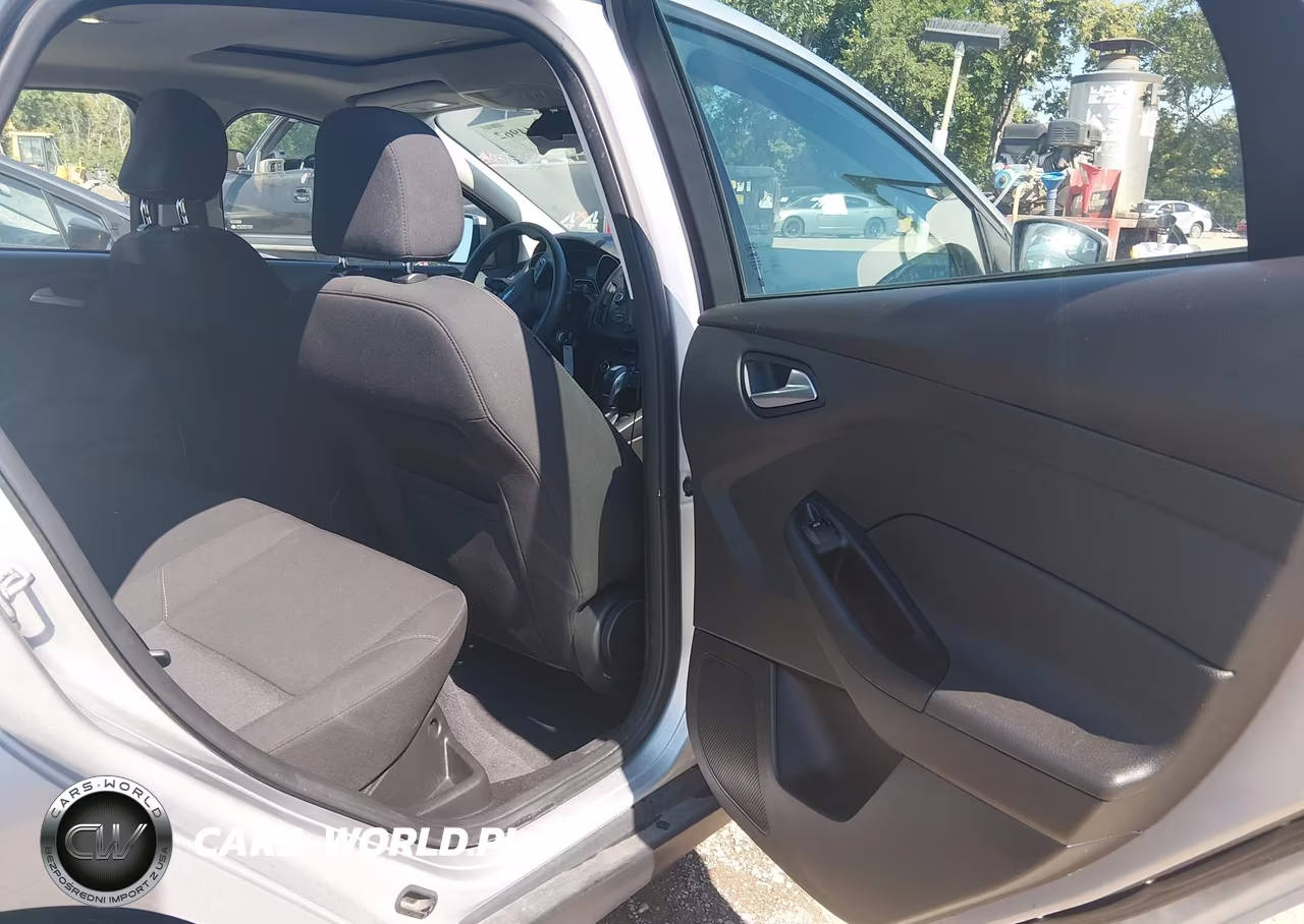 2016 FORD FOCUS SE VIN:1FADP3F20GL260937 - 8