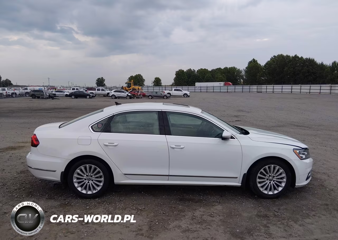 2017 Volkswagen Passat 1.8T Se VIN:1VWBT7A36HC067114 - 13