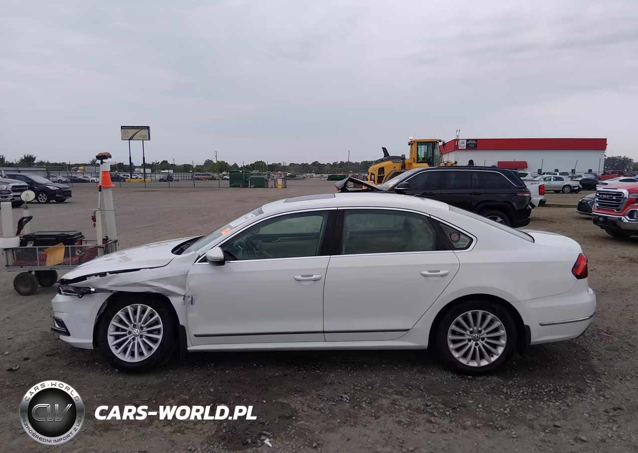 2017 Volkswagen Passat 1.8T Se VIN:1VWBT7A36HC067114 - 14
