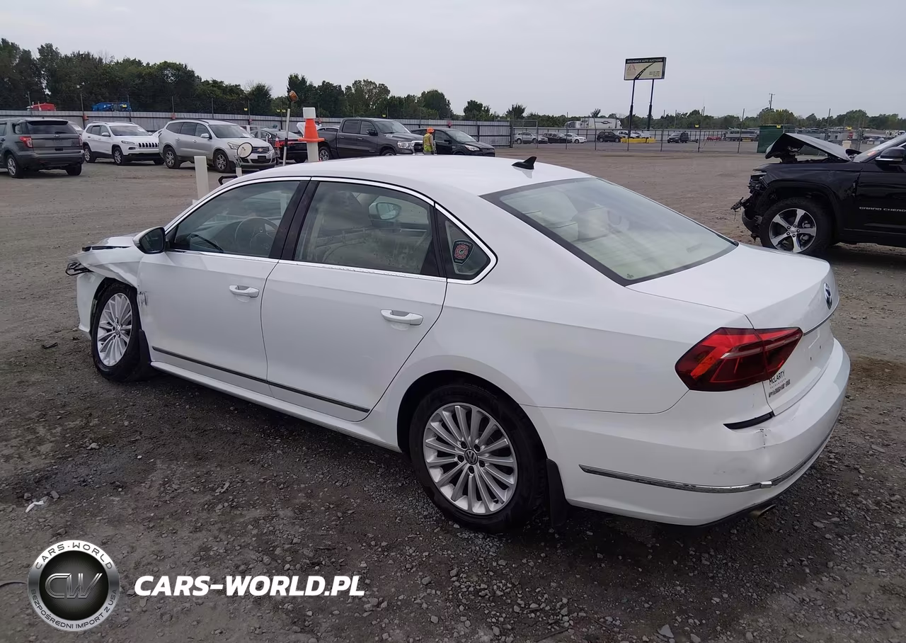 2017 Volkswagen Passat 1.8T Se VIN:1VWBT7A36HC067114 - 3