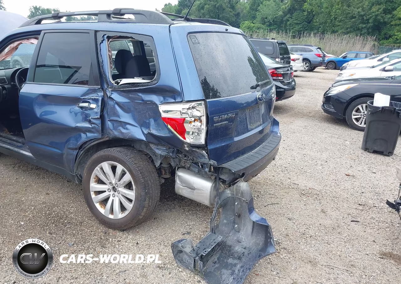 2012 Subaru Forester 2.5X Limited VIN:JF2SHAEC0CH425512 - 6