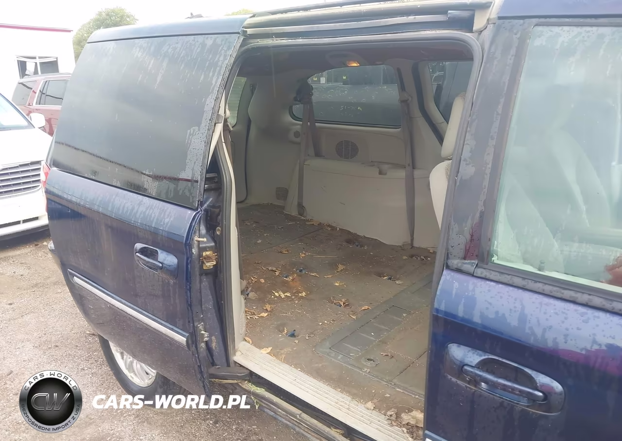 2005 Chrysler Town & Country Touring VIN:2C4GP54L95R315517 - 8