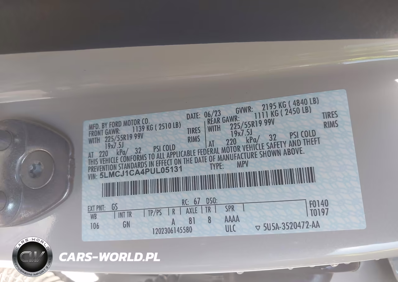 2023 Lincoln Corsair Standard VIN:5LMCJ1CA4PUL05131 - 9