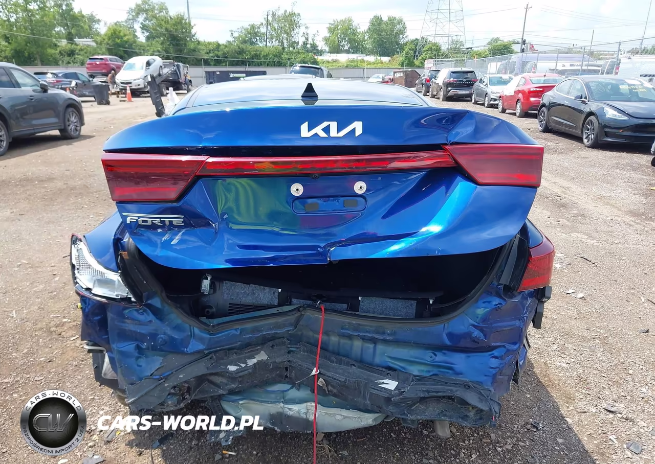 2023 Kia Forte Lxs VIN:3KPF24AD7PE602747 - 17