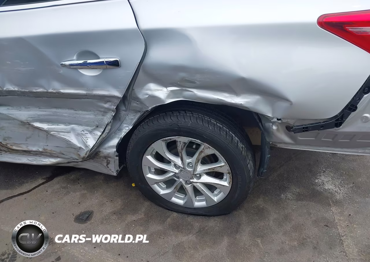 2019 Nissan Sentra S VIN:3N1AB7AP5KY260702 - 18