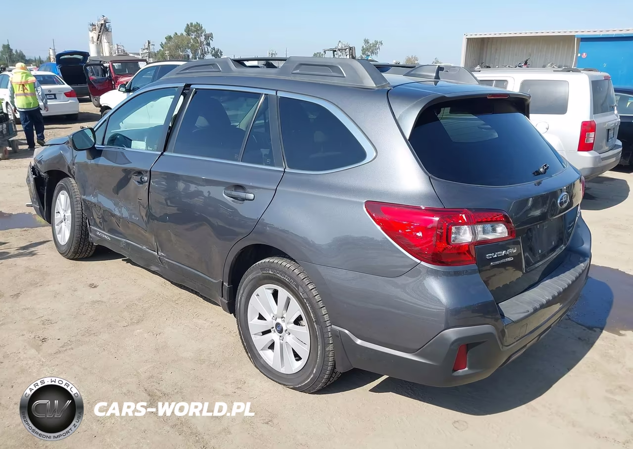 2019 Subaru Outback 2.5I Premium VIN:4S4BSAFC4K3389832 - 3