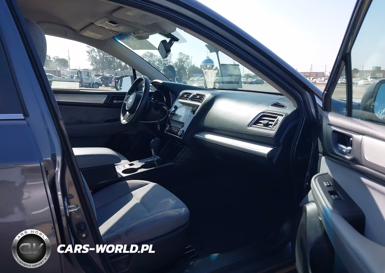 2019 Subaru Outback 2.5I Premium VIN:4S4BSAFC4K3389832 - 5