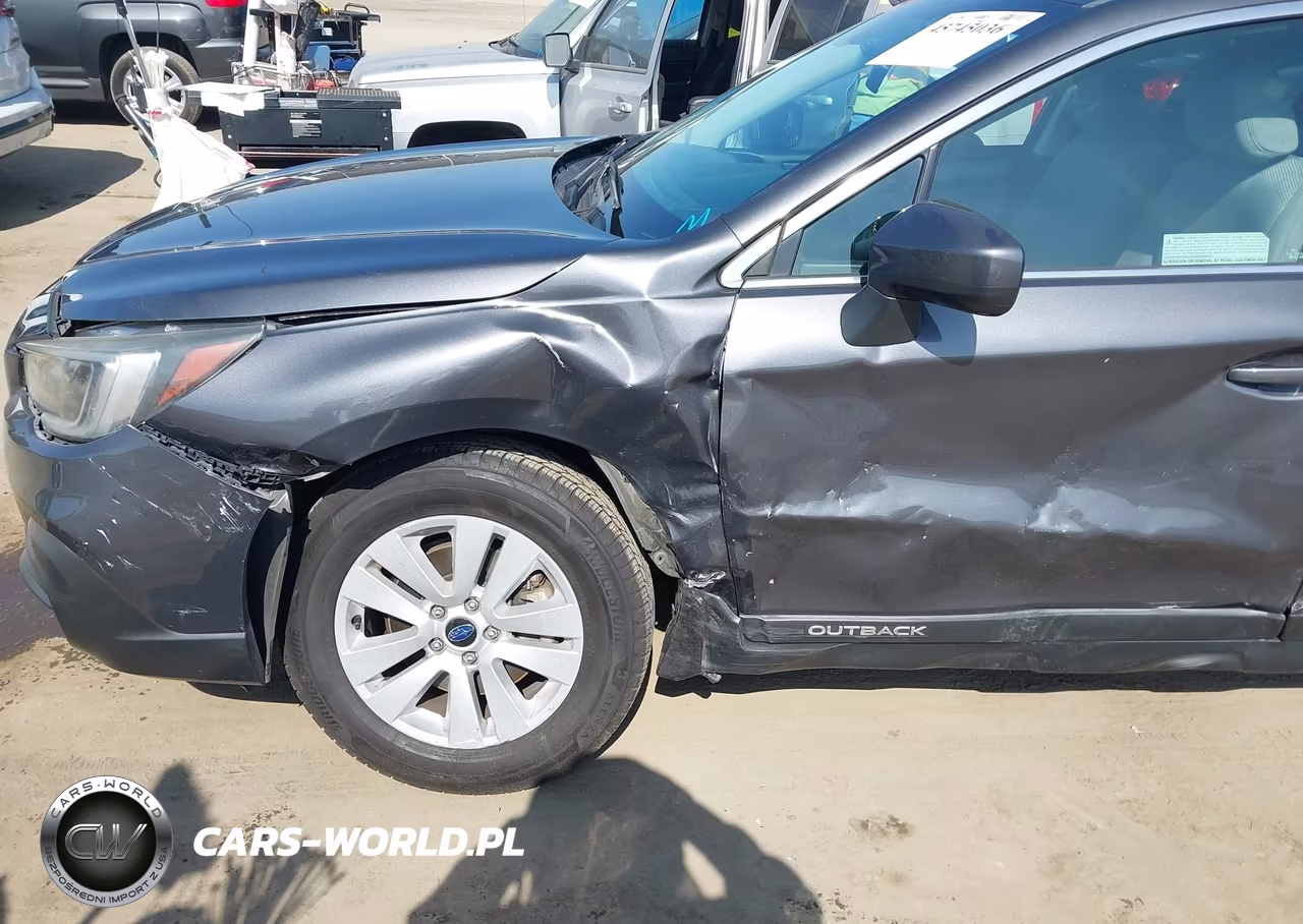 2019 Subaru Outback 2.5I Premium VIN:4S4BSAFC4K3389832 - 6