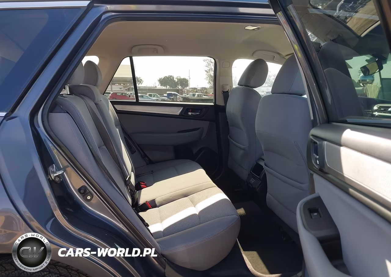 2019 Subaru Outback 2.5I Premium VIN:4S4BSAFC4K3389832 - 8