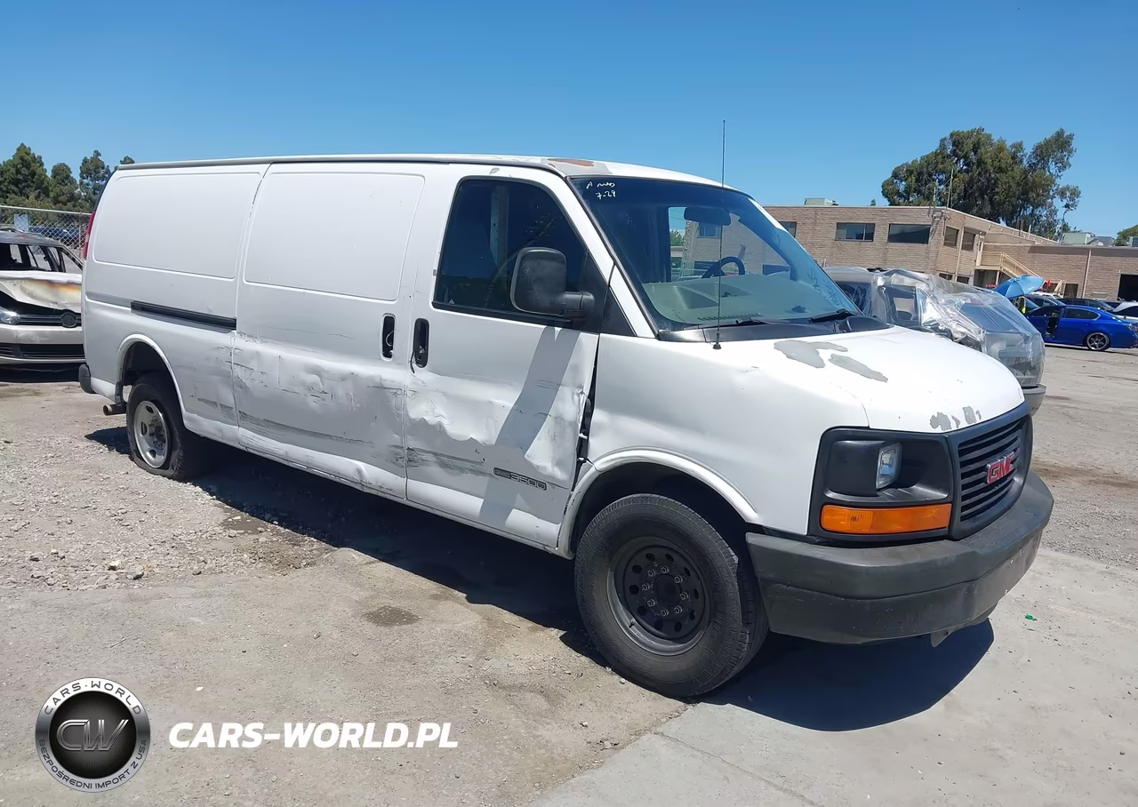 2005 GMC Savana Cargo Van Standard
