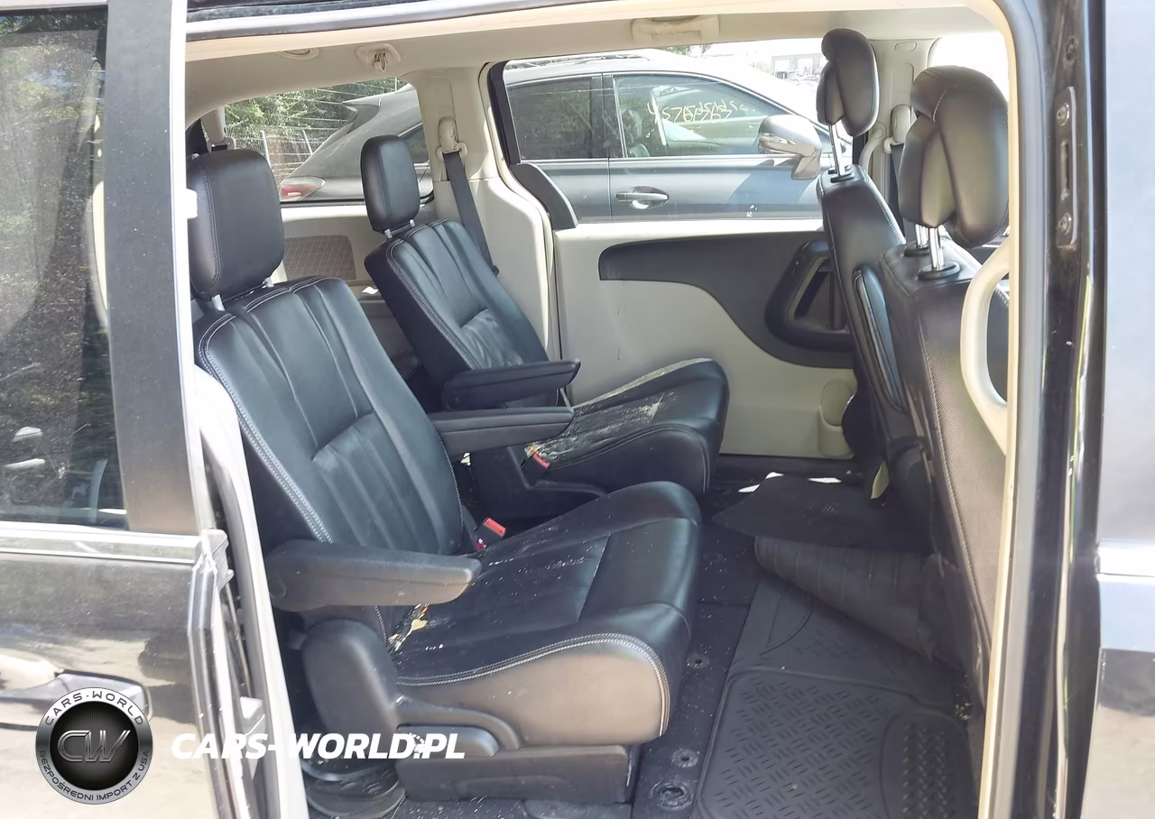 2014 Chrysler Town & Country Touring VIN:2C4RC1BG1ER386942 - 8