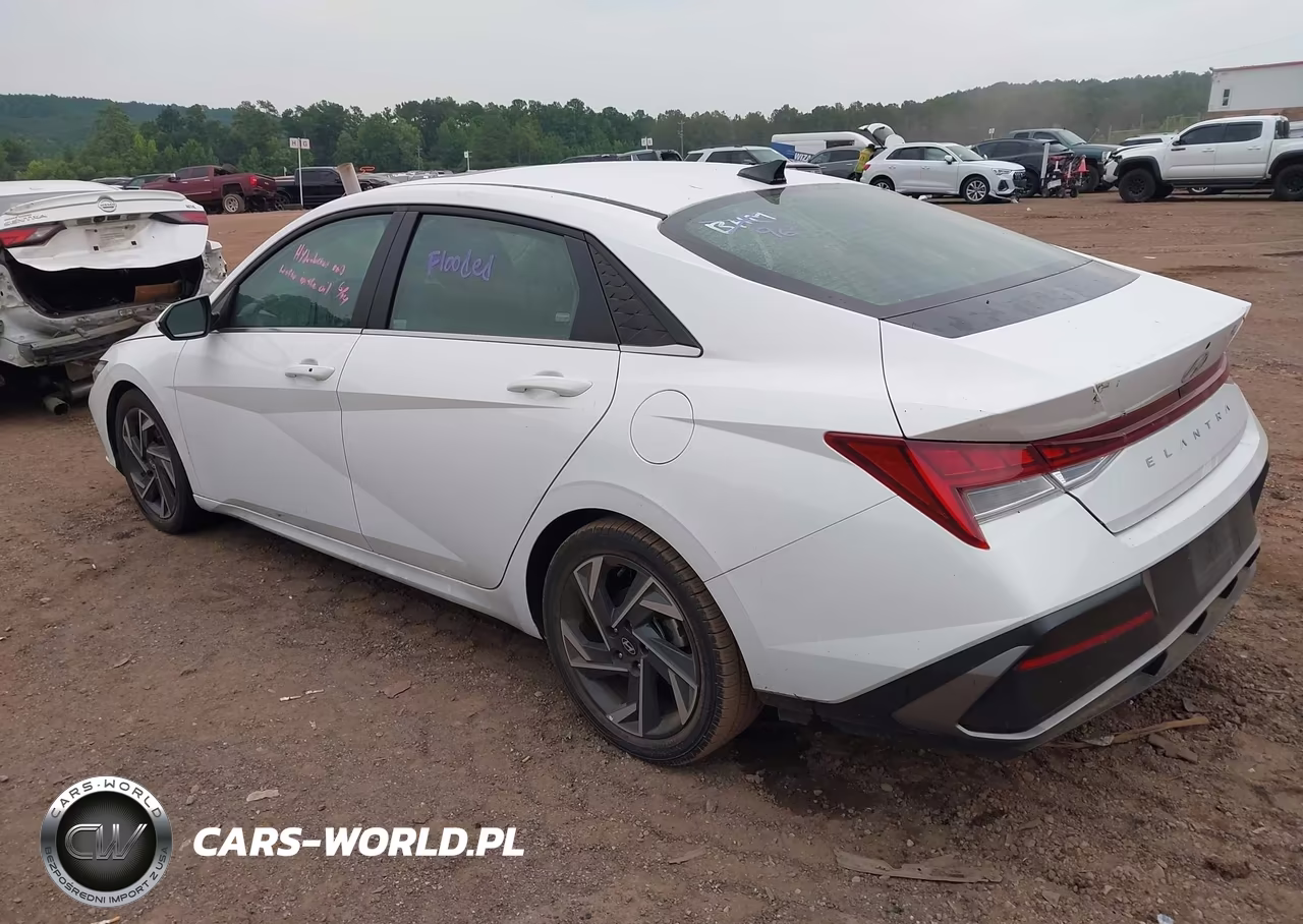 2025 Hyundai Elantra Sel Convenience VIN:KMHLS4DGXSU871419 - 3
