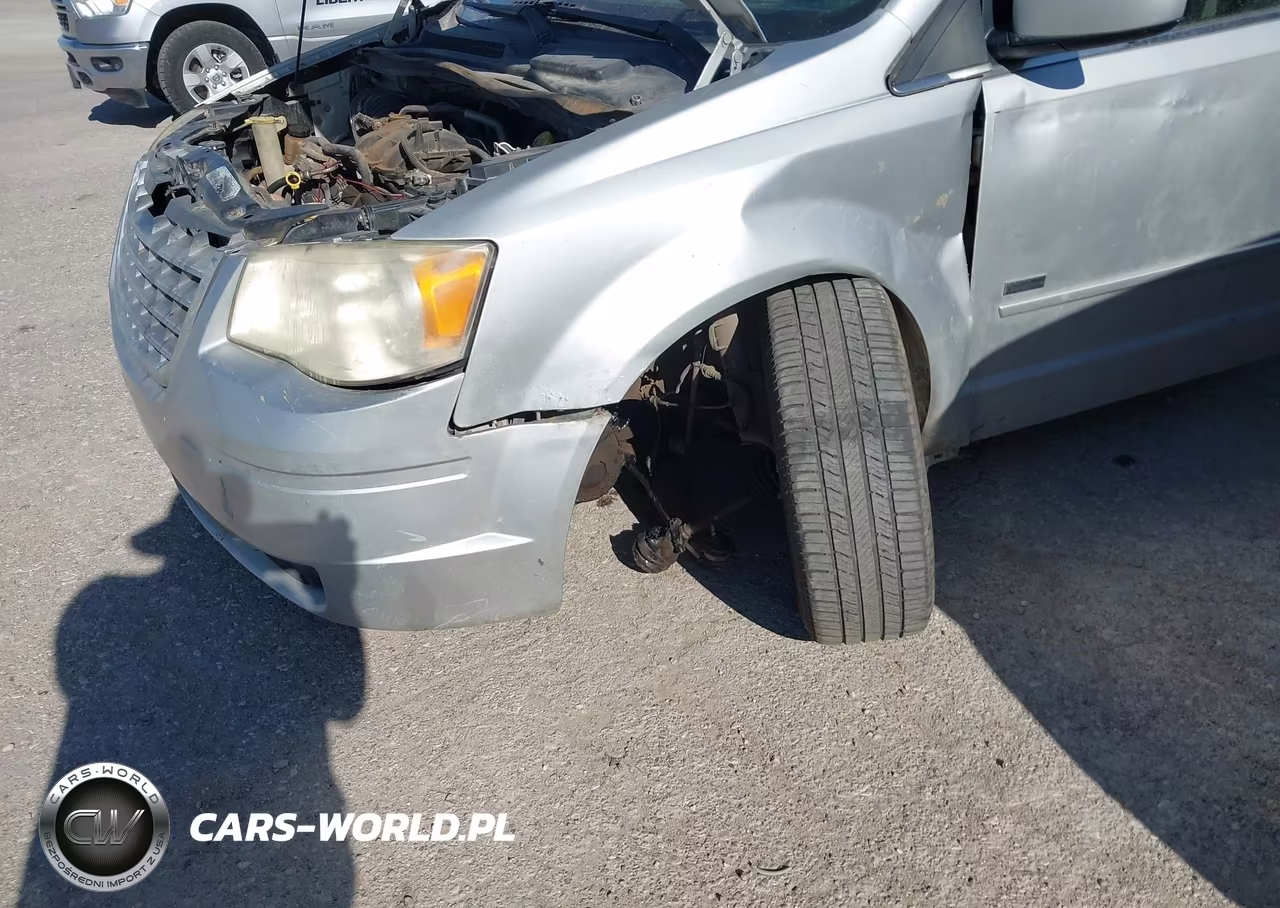 2008 Chrysler Town & Country Touring VIN:2A8HR54P68R818484 - 6