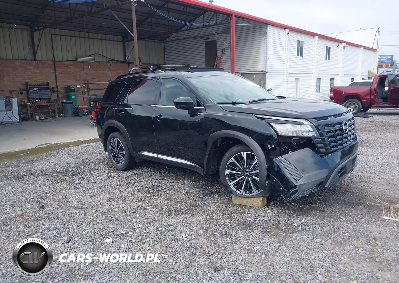 2026 Nissan Pathfinder Platinum