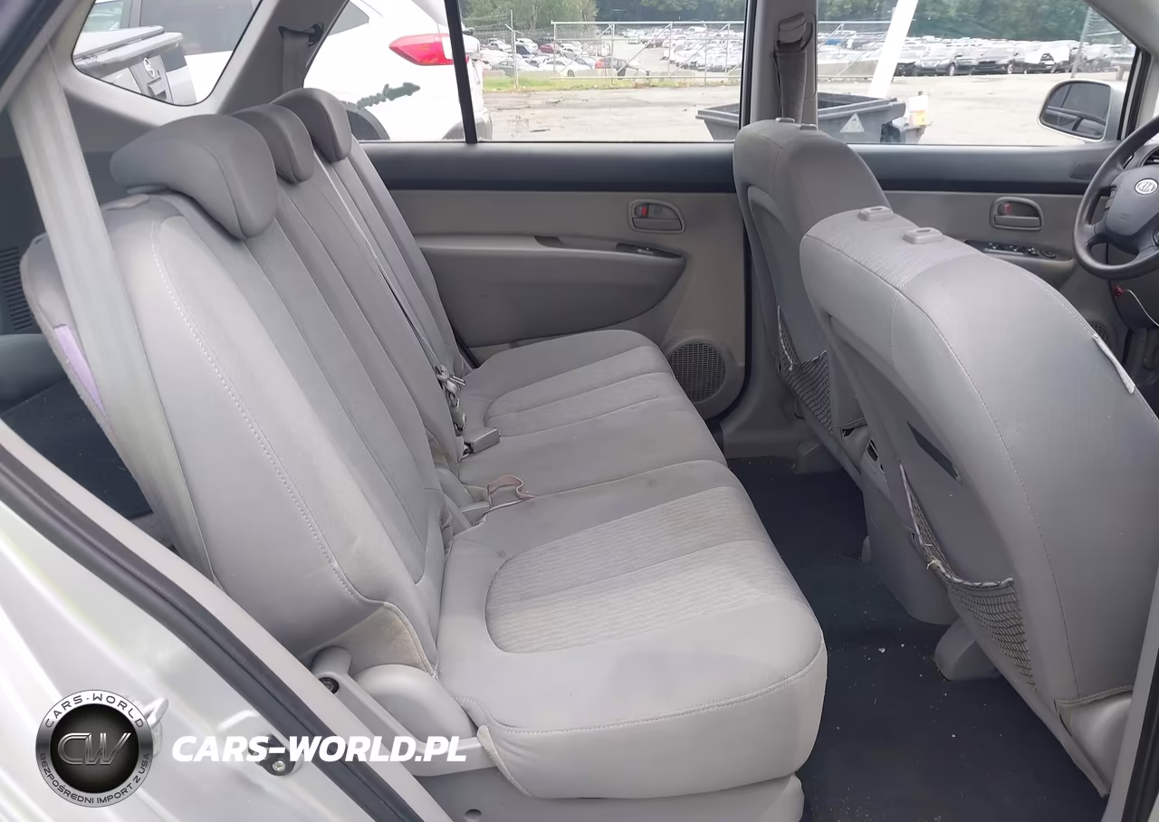 2009 Kia Rondo Lx VIN:KNAFG528597251183 - 8