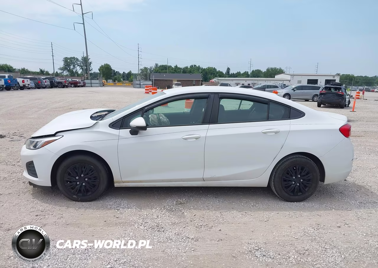 2019 Chevrolet Cruze Ls VIN:1G1BC5SM8K7141611 - 14