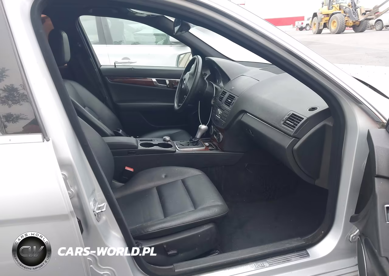 2011 Mercedes-Benz C 300 Sport VIN:WDDGF5EB6BA465471 - 5