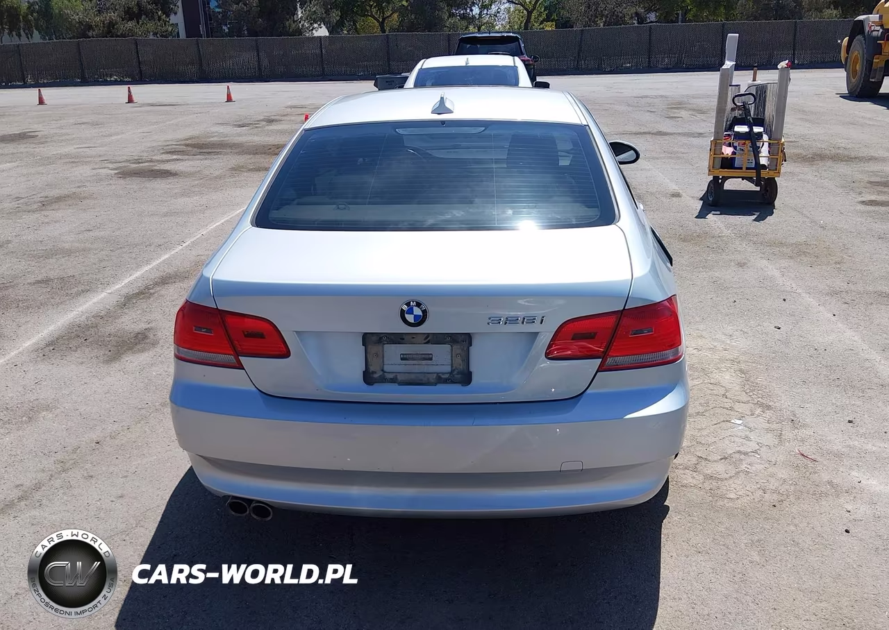 2009 BMW 328I VIN:WBAWV13549P121950 - 17