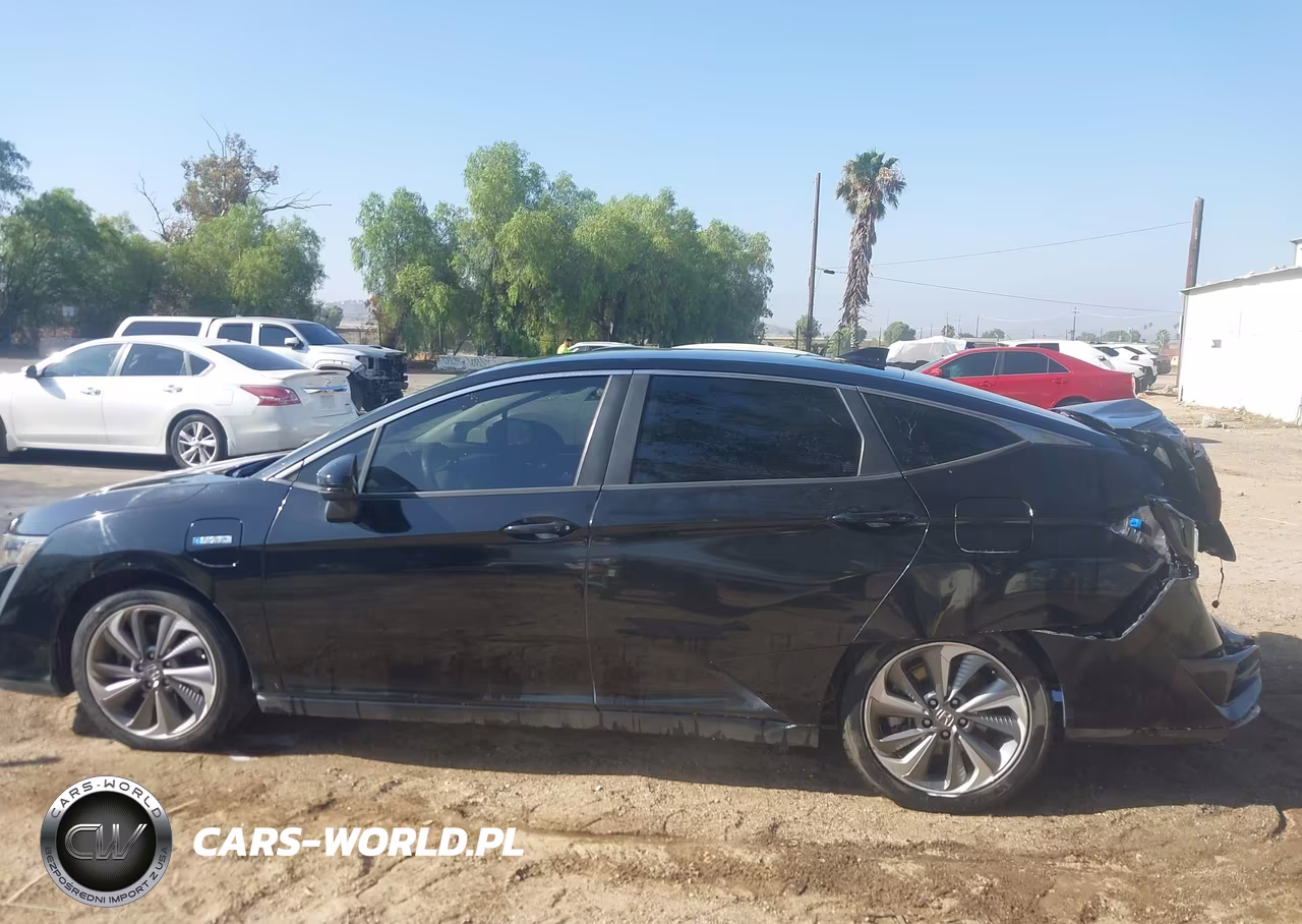 2018 Honda Clarity Plug-In Hybrid VIN:JHMZC5F10JC023689 - 15