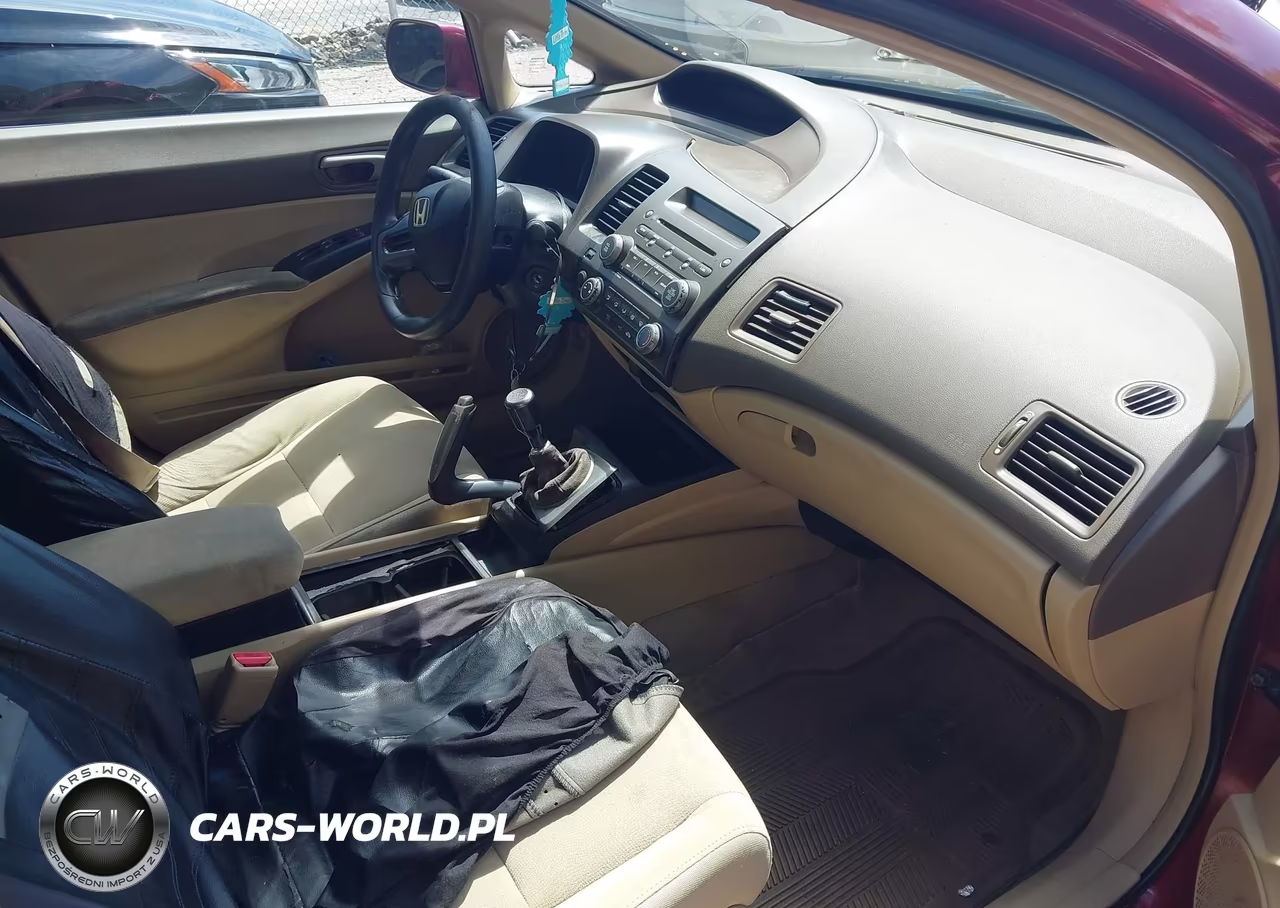 2008 Honda Civic Lx VIN:2HGFA15528H520727 - 5