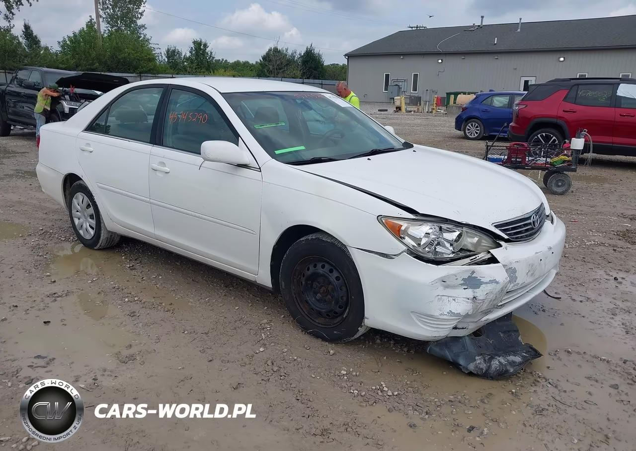 2005 Toyota Camry Le – zdjęcie 1 z 11