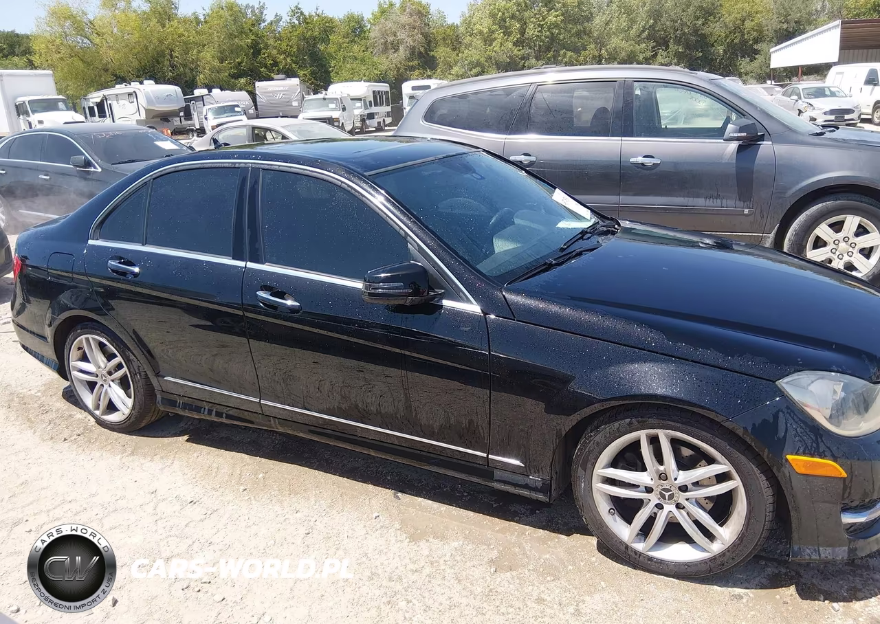 2012 Mercedes-Benz C 300 Sport 4Matic VIN:WDDGF8BB2CF923632 - 13