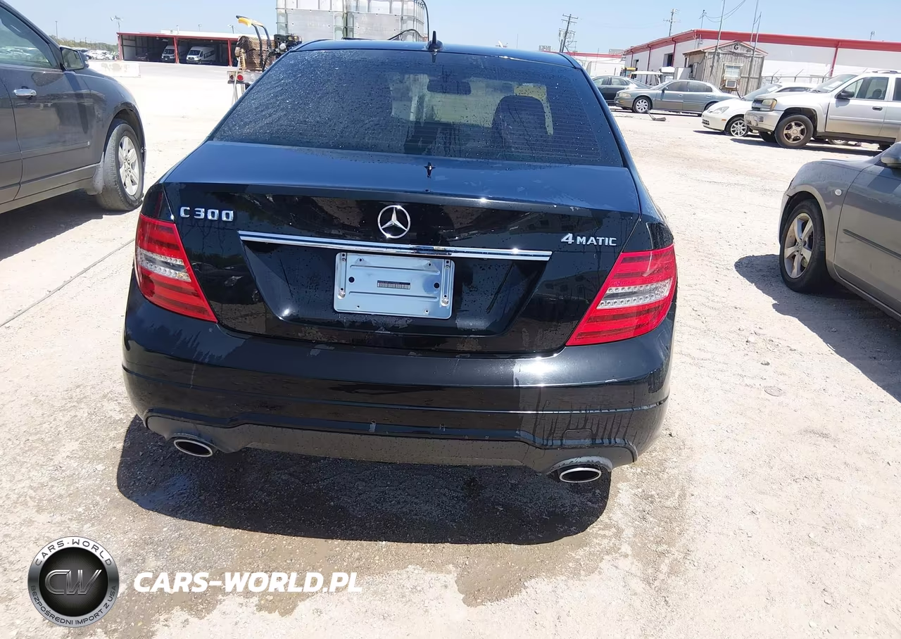 2012 Mercedes-Benz C 300 Sport 4Matic VIN:WDDGF8BB2CF923632 - 16