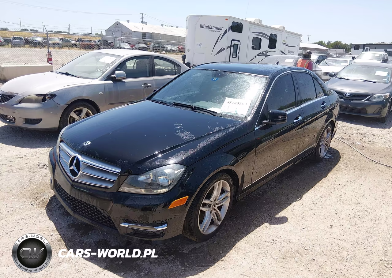 2012 Mercedes-Benz C 300 Sport 4Matic VIN:WDDGF8BB2CF923632 - 2