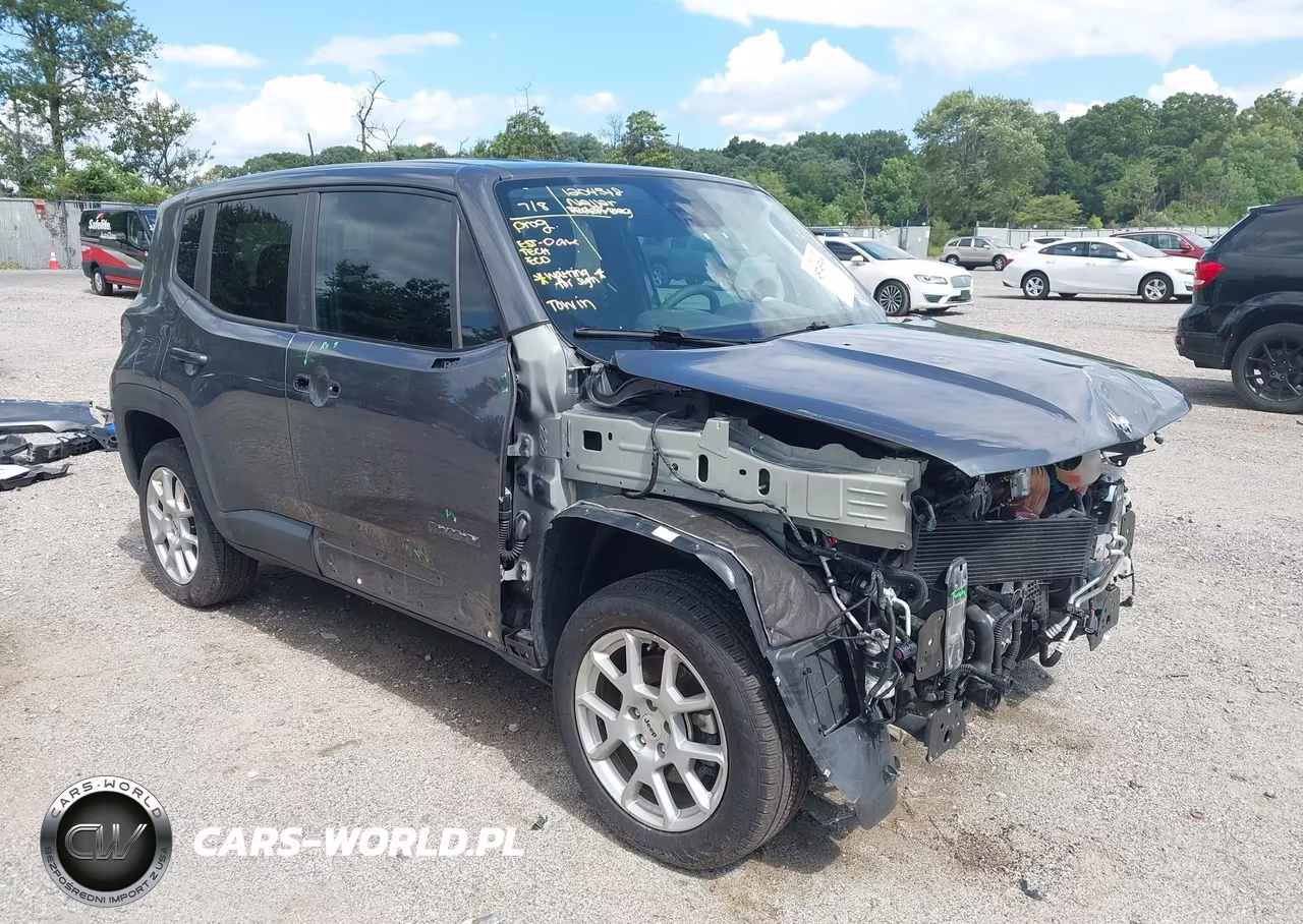 2023 Jeep Renegade Latitude 4X4 – zdjęcie 1 z 17