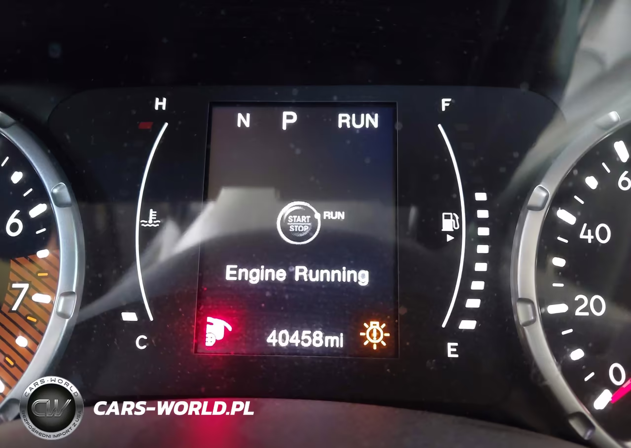 2023 Jeep Renegade Latitude 4X4 VIN:ZACNJDB17PPP24978 - 16