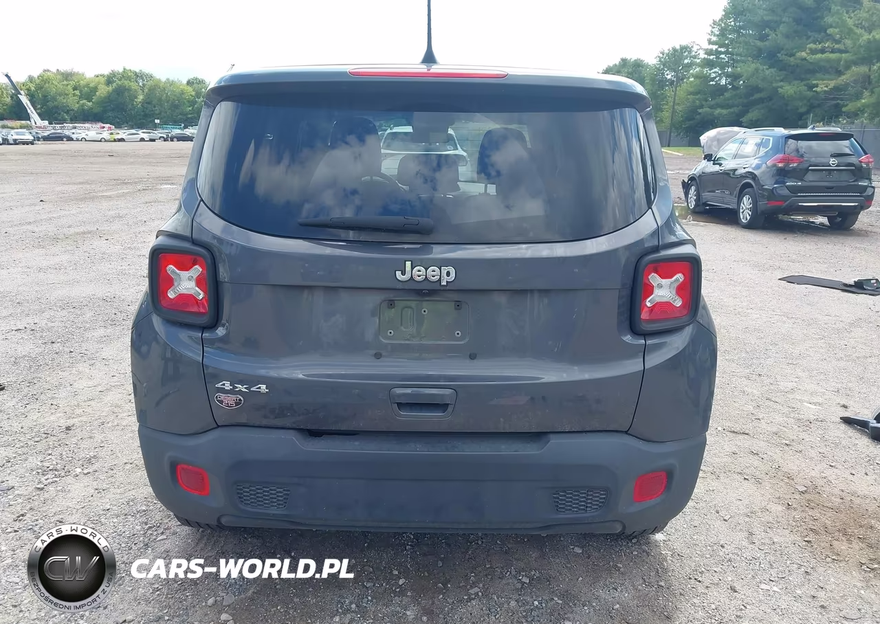 2023 Jeep Renegade Latitude 4X4 VIN:ZACNJDB17PPP24978 - 17