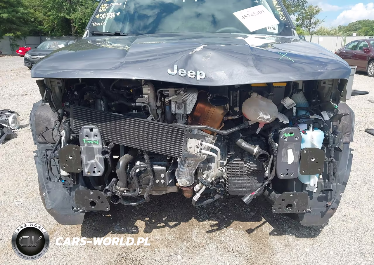 2023 Jeep Renegade Latitude 4X4 VIN:ZACNJDB17PPP24978 - 6